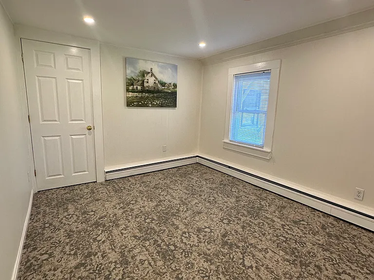 6 Griffin Ave — Photo 12
