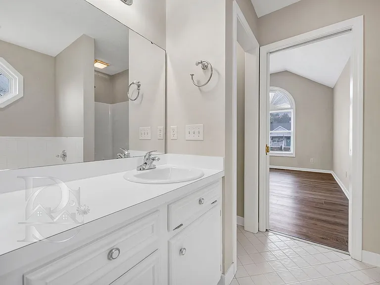 232 Autumnview Ct — Photo 20