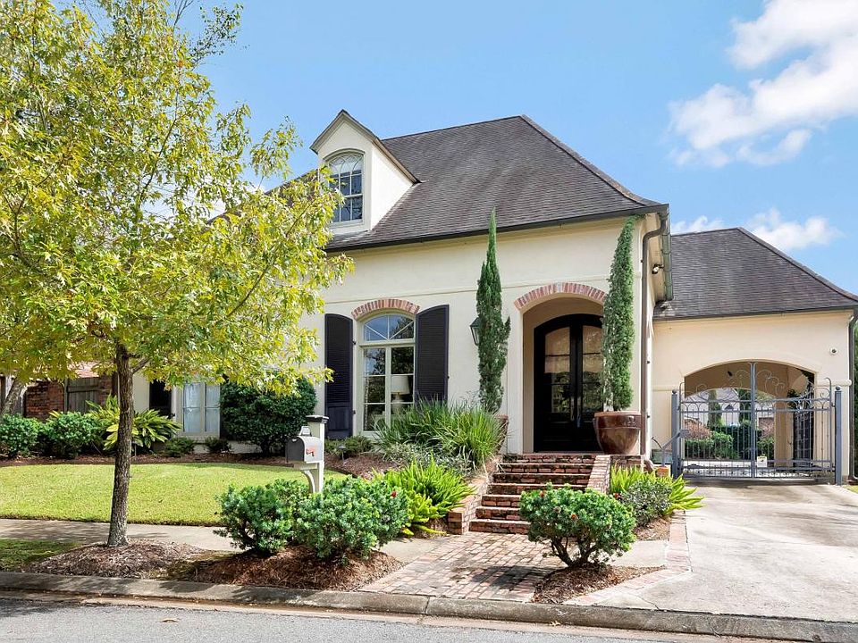 1st image of 207 Southern Pines Dr