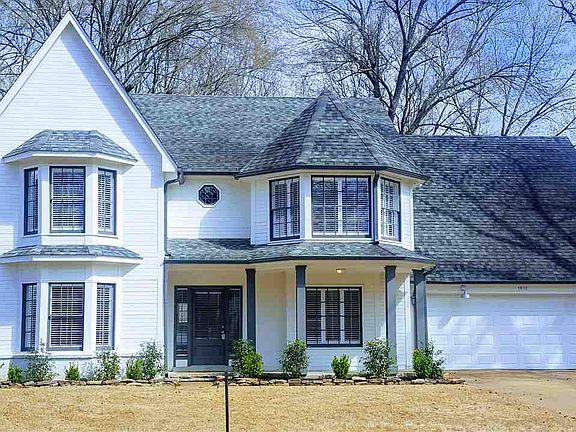 2nd image of 1908 Newfields Rd