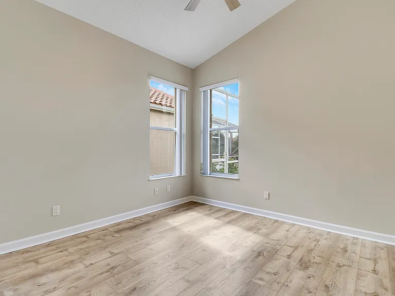 726 SW Aruba Bay — Photo 27