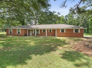 1172 Rockett Dr, Jackson, MS 39212