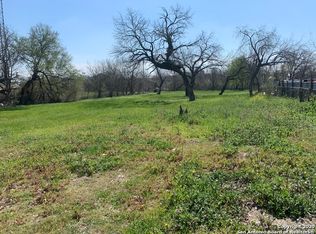 724 Monticello Ct, San Antonio, TX 78223