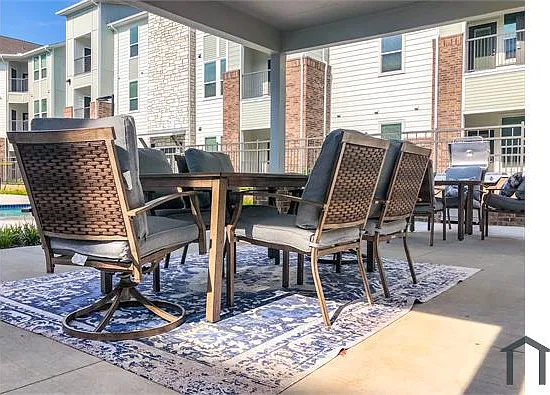 359 E Black Oak Ln — Photo 13