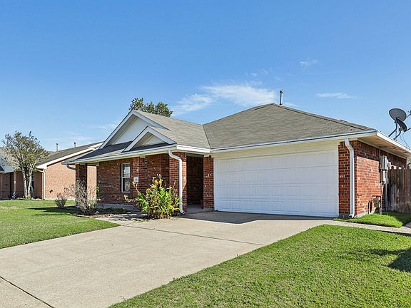 2nd image of 115 Pebble Creek Ln