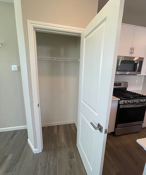 2003 N Perry Ln — Photo 11
