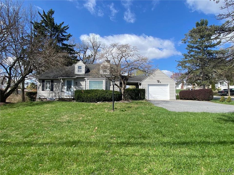1st image of 300 S Greenwood Ave
