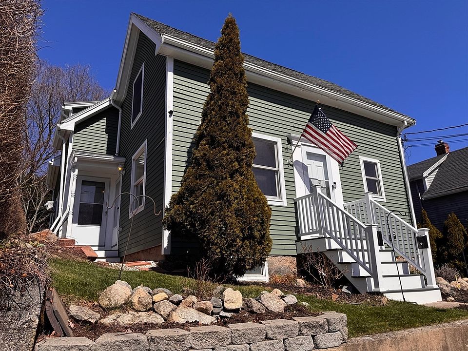 1st image of 291 Parkland Ave