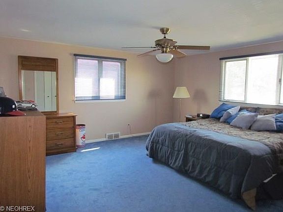 5th image of 24215 Greenlawn Ave