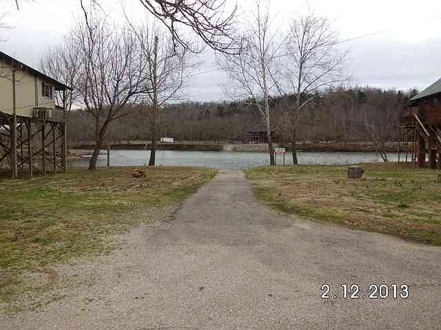 1st image of 29 E Valley Dr