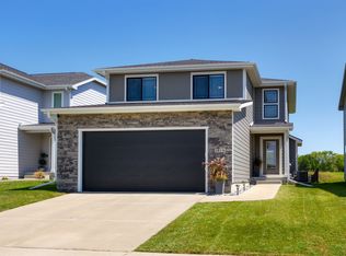 1819 NE Heritage Dr, Grimes, IA 50111