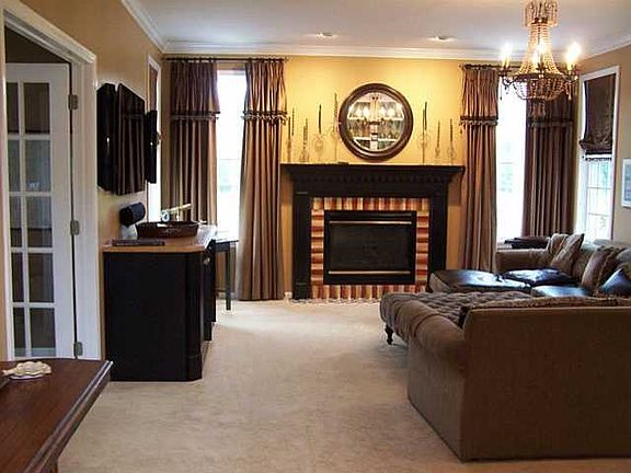 4th image of 21 Delancey Ct