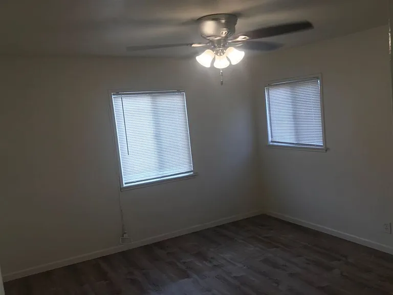 3475 Carmona Ave — Photo 3