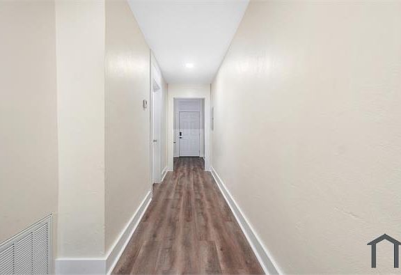 4th image of 2243 Saint Charles Ave