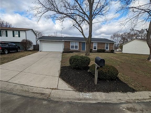 2nd image of 107 Topsfield Farm Cir