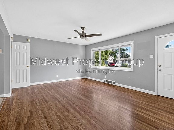 3rd image of 1205 Acredale Dr
