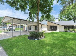 10550 Emnora Ln, Houston, TX 77043