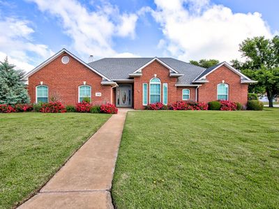 3502 Northlake Ln, Enid, OK, 73703