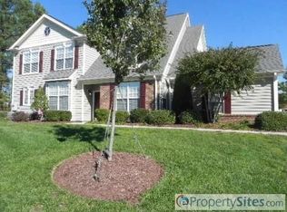 10141 Mizner Ln, Raleigh, NC 27617