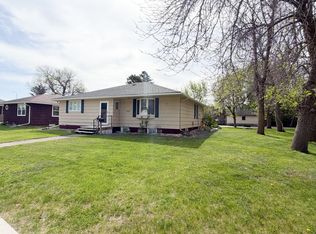 810 8th Ave, Worthington, MN 56187