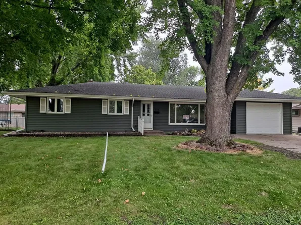 126 N High Dr NE, Hutchinson, MN 55350