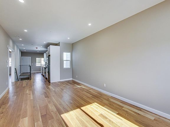 3rd image of 769 Tehama St #769