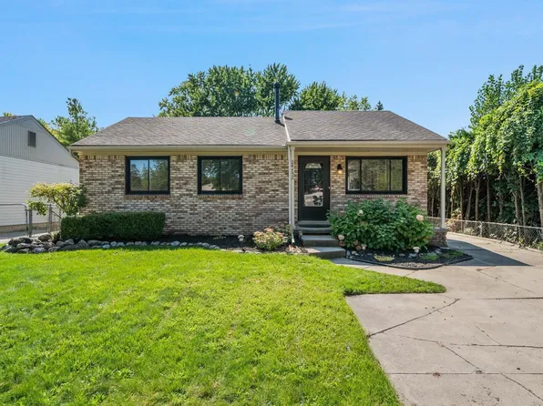 24752 Cottrell Rd, Harrison Township, MI 48045
