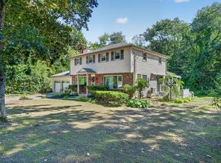375 Kendall Rd, Tewksbury, MA 01876