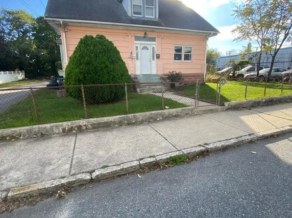 9 E Merion Ave, Pleasantville, NJ 08232