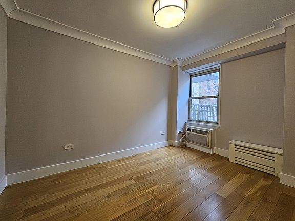 5th image of 50 W 93rd St APT 4G