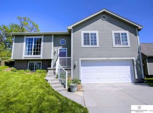 7523 N 73rd Cir, Omaha, NE 68122