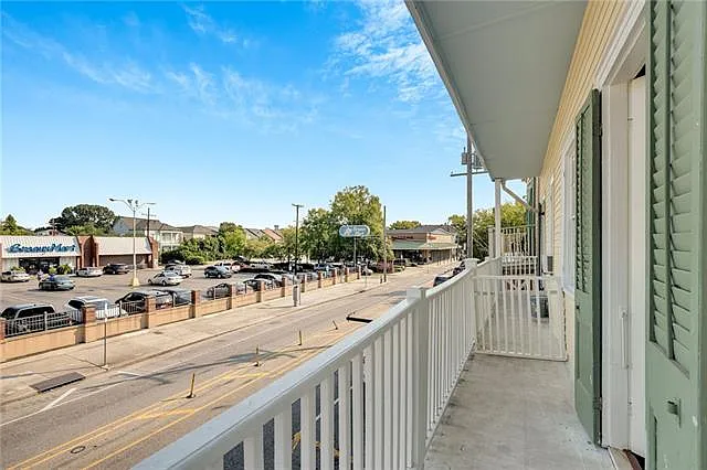 1 bed, 1.0 bath, 741 sqft, $1,700 — Photo 1