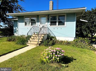 38 Franklin St, Cedarville, NJ 08311