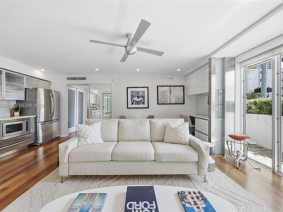 2nd image of 1601 West Ave APT 101