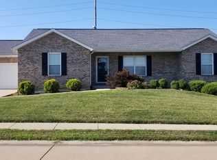 330 Mockingbird Ln, Waterloo, IL 62298