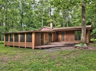 1120 Townsend Cir, East Stroudsburg, PA