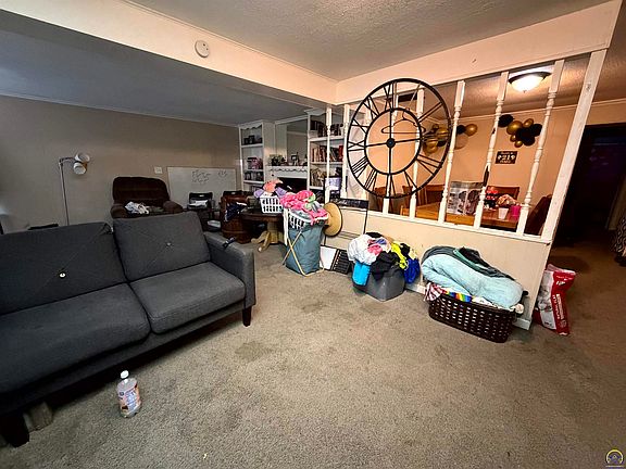 4th image of 3230 SE Keystone Ave