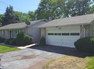 1273 Lynn Dr, Pottstown, PA 19464