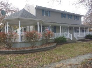 2 Tracey Dr, Milltown, NJ