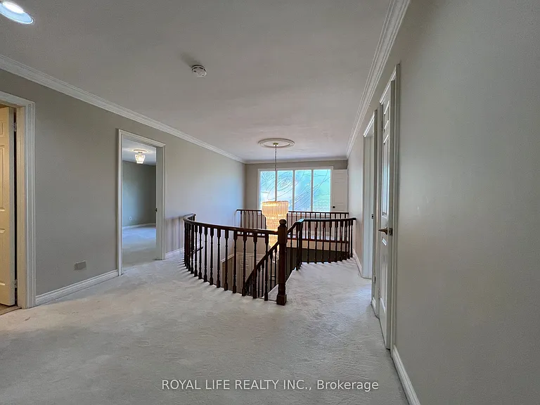 10 Saddletree Dr — Photo 17