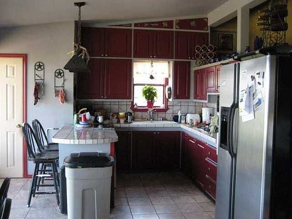 2nd image of 609 N Rockwood Dr