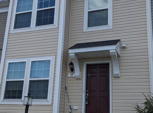 37 Chillingham Ct, Martinsburg, WV 25405