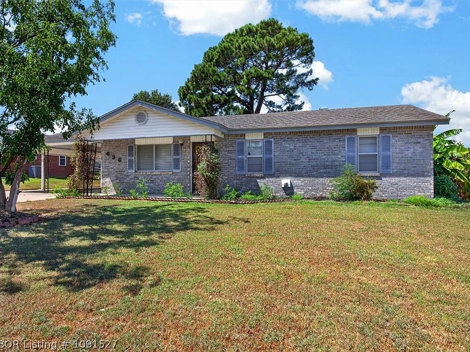 1st image of 636 Angela Cir