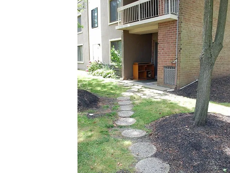 171-1 Echelon Rd — Photo 4