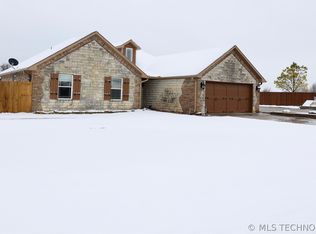 2254 Yankee Dr, Sulphur, OK 73086