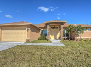 1085 SW Idol Ave, Port Saint Lucie, FL 34953