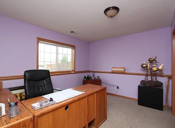 2nd image of 920 Kayla Cir