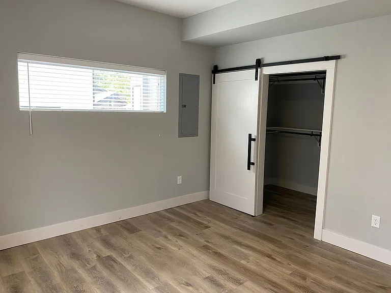 7217 N Five Mile Rd #20 — Photo 12