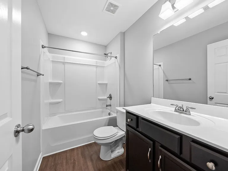 1103 Commerce St — Photo 13