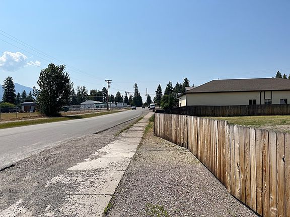 3rd image of 1128 3rd Ave E